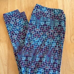 LuLaRoe Leggings in Blue and Purple Diamond Pattern